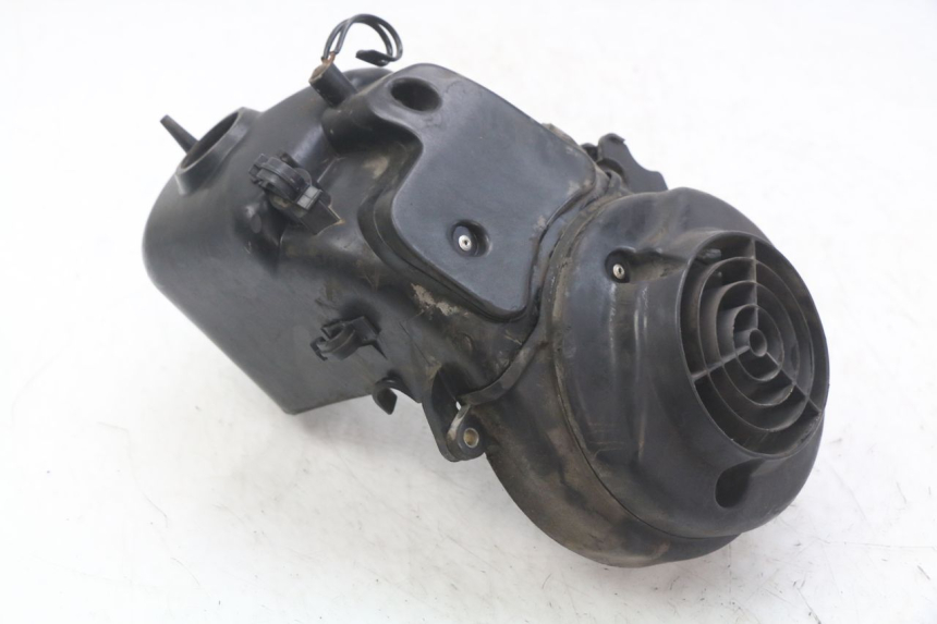 photo de Engine cover SYM JET EURO X 2T 50 (2003 - 2007) - Alternative perspective