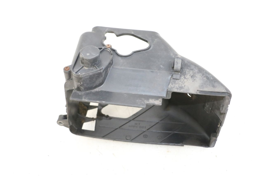 photo de ENGINE COVER PEUGEOT KISBEE 4T 50 (2018 - 2022) - Zoom on usage condition