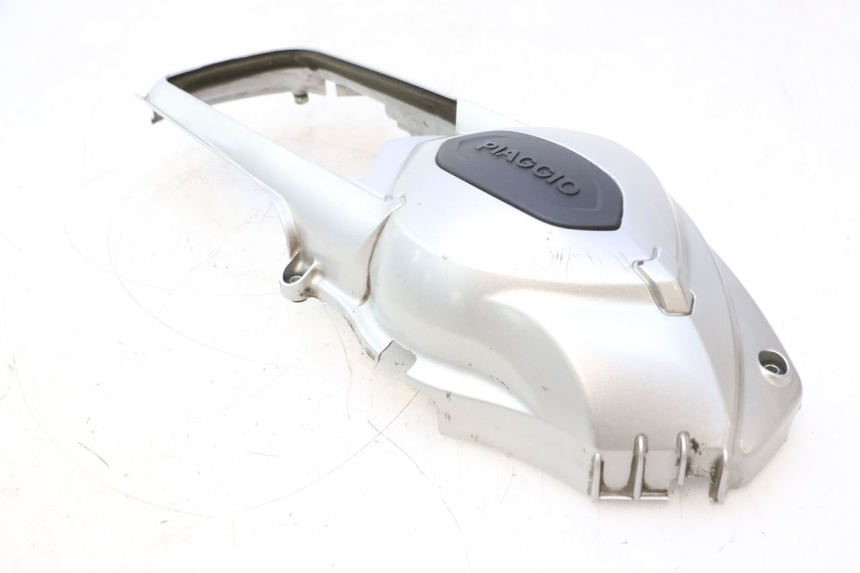 photo de ENGINE COVER PIAGGIO MP3 LT 300 (2010 - 2016) - Fixing points details