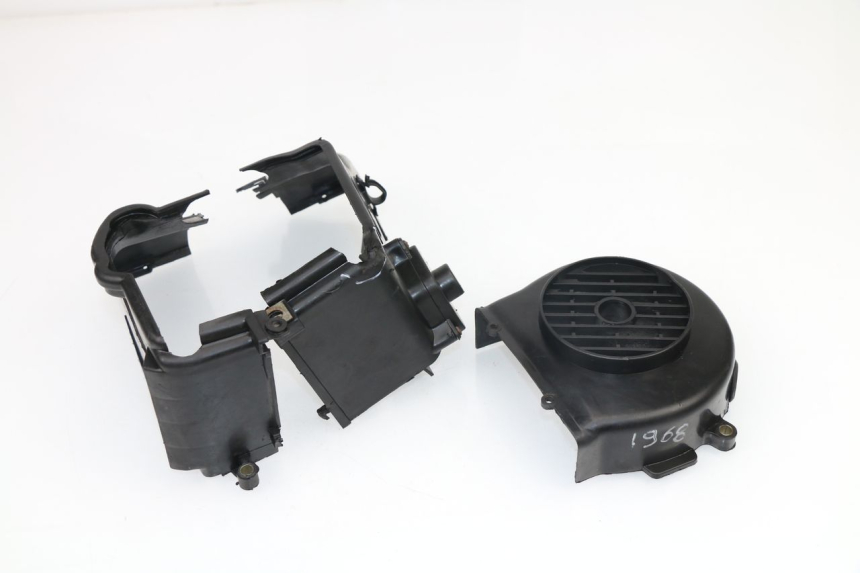 photo de ENGINE COVER ROADSIGN WALLABY 50 (2009 - 2014) - Component detail