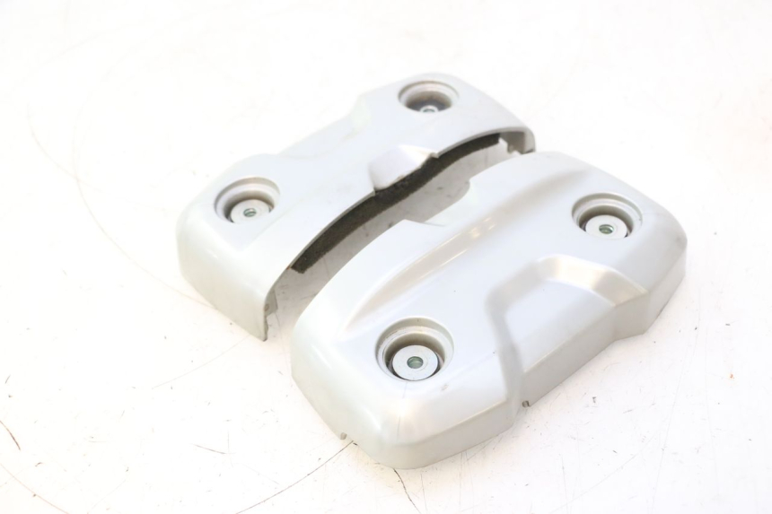 photo de ENGINE COVER HONDA XLV VARADERO 125 (2007 - 2012) - Technical close-up