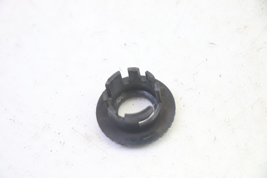 photo de IGNITION SWITCH COVER QUADRO 4 4D 350 (2015 - 2018) - Zoom on usage condition