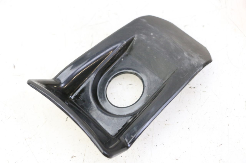 photo de IGNITION SWITCH COVER QUADRO 4 4D 350 (2015 - 2018) - Technical close-up