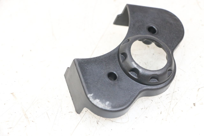 photo de IGNITION SWITCH COVER ARCHIVE CAFE RACER 4T 50 (2019 - 2024) - Zoom on usage condition
