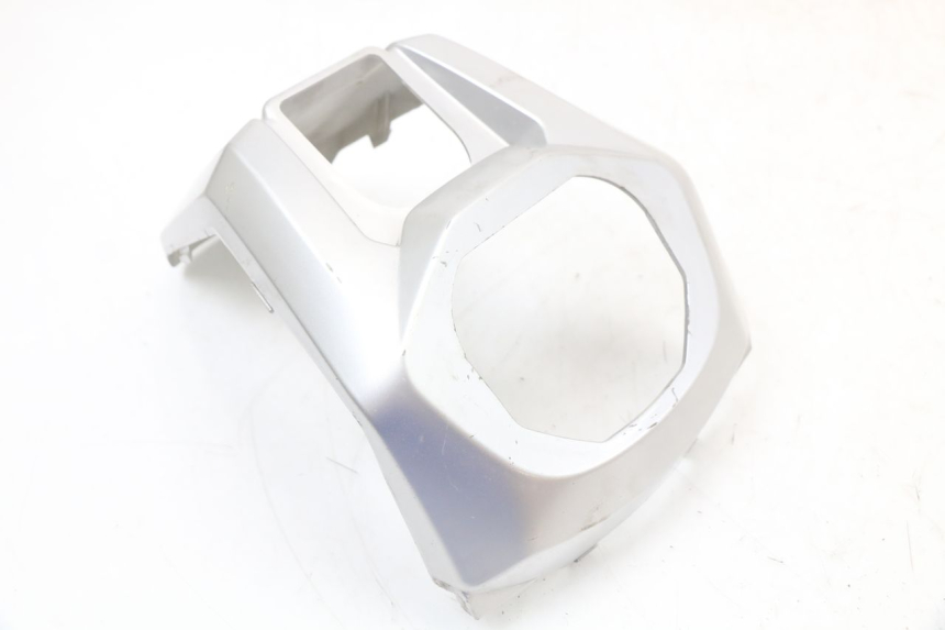 photo de IGNITION SWITCH COVER LONGJIA EASY MAX 125 (2020 - 2024) - Alternative perspective