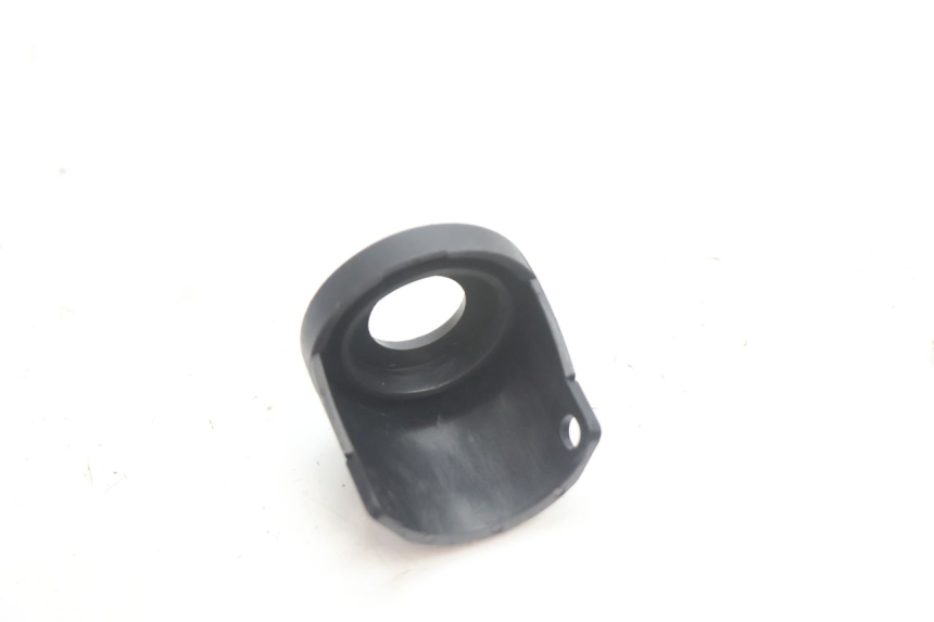 photo de IGNITION SWITCH COVER KAWASAKI ER-6 ER6 N 650 (2005 - 2009) - Zoom on usage condition