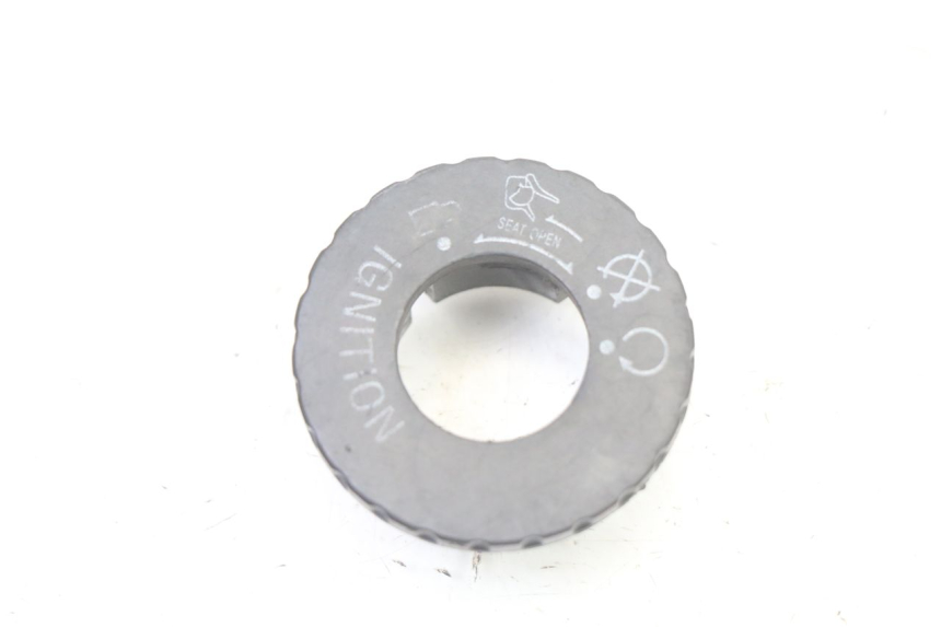 photo de IGNITION SWITCH COVER SYM FIDDLE 125 (2008 - 2010) - Component detail