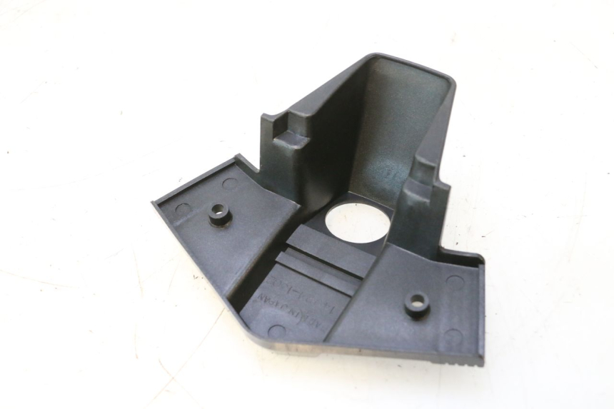 photo de IGNITION SWITCH COVER KAWASAKI GPX F ZX750F 750 (1986 - 1990) - Zoom on usage condition
