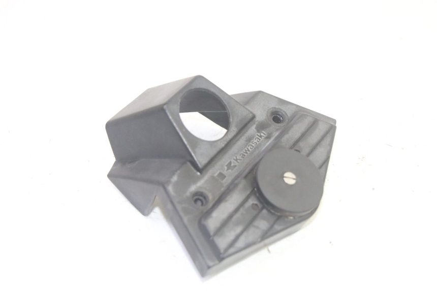 photo de IGNITION SWITCH COVER KAWASAKI GPZ RX 1000 (1986 - 1988) - Component detail