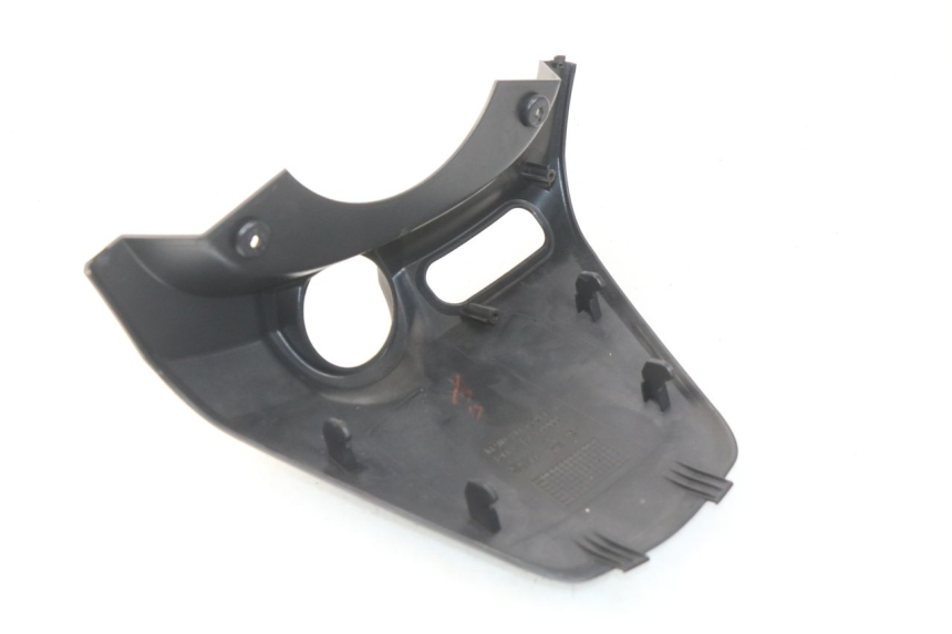 photo de IGNITION SWITCH COVER SYM GTS EFI ABS 125 (2012 - 2016) - Zoom on usage condition