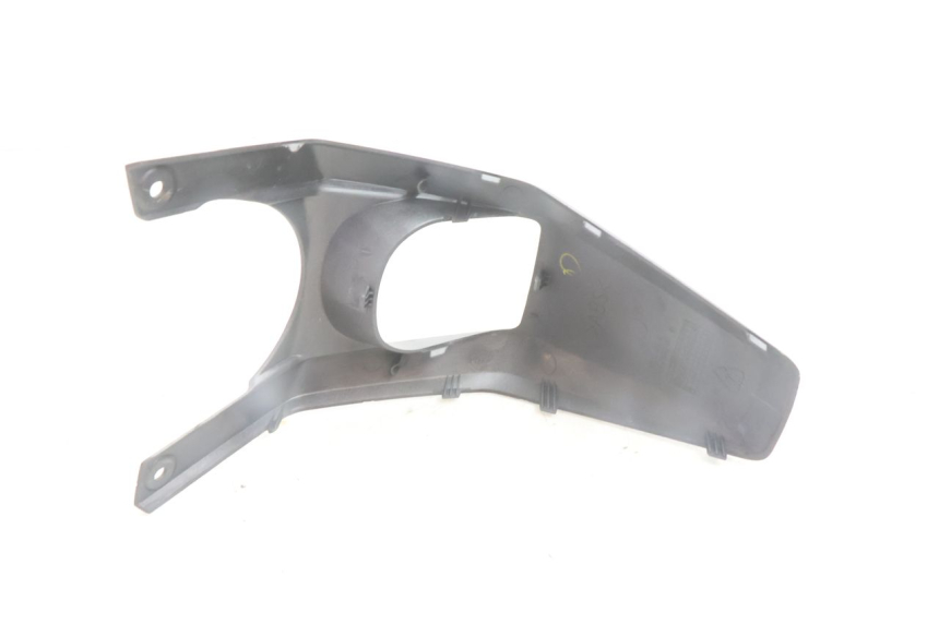 photo de IGNITION SWITCH COVER YAMAHA N-MAX NMAX 125 (2021 - 2024) - Surface and material condition
