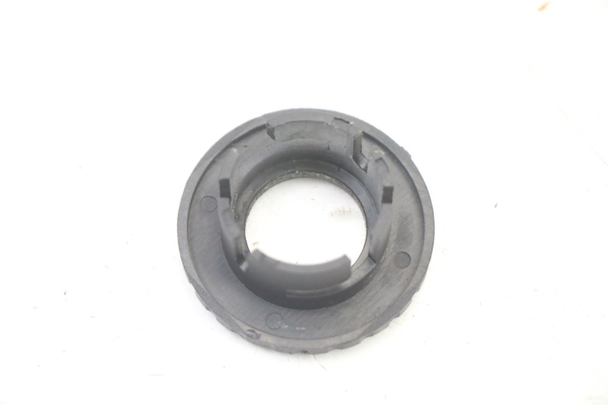 photo de IGNITION SWITCH COVER PEUGEOT TWEET 4T 50 (2023 - 2025) - Alternative perspective