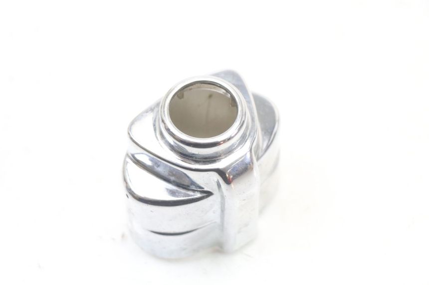 photo de IGNITION SWITCH COVER REGAL RAPTOR RAXTER 2 125 (2007 - 2015) - Zoom on usage condition