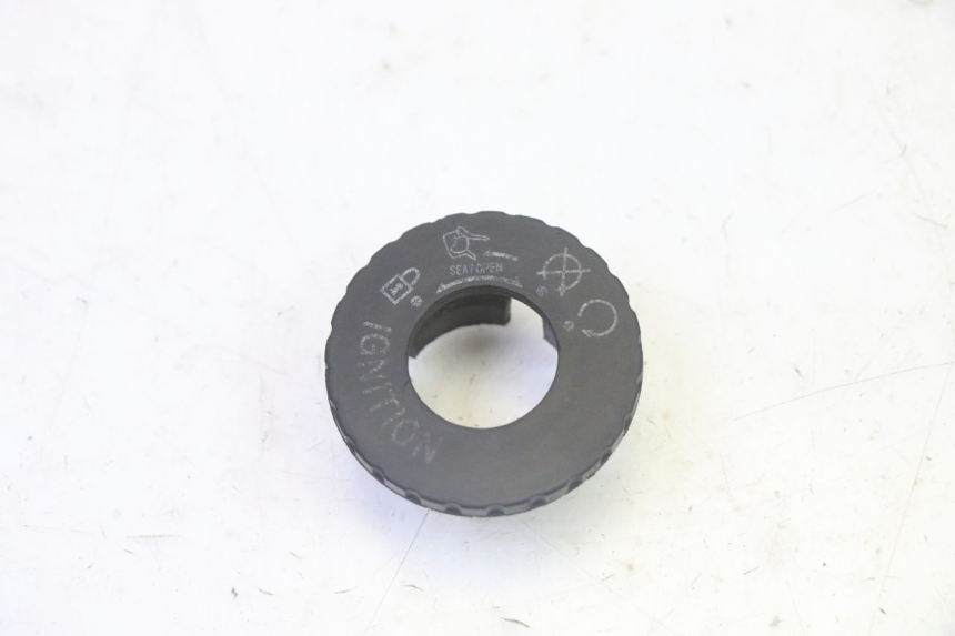 photo de IGNITION SWITCH COVER PEUGEOT TWEET PRO CARGO 50 (2018 - 2022) - Component detail