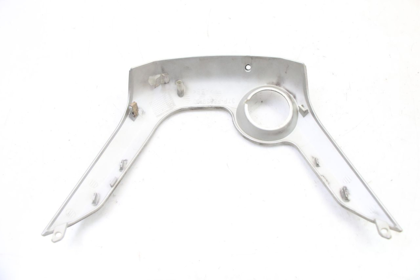 photo de IGNITION SWITCH COVER YAMAHA X-MAX XMAX 125 (2010 - 2013) - Technical close-up