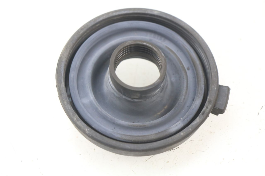 photo de HEADLIGHT DUST COVER PIAGGIO PRIMAVERA 125 (2013 - 2021) - Component detail