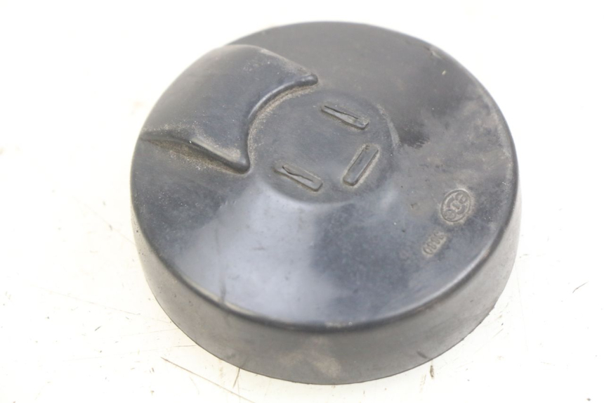 photo de HEADLIGHT DUST COVER PIAGGIO VESPA S 2T 50 (2007 - 2014) - Component detail