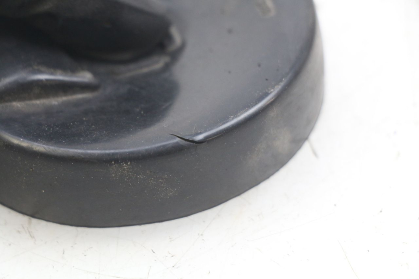 photo de HEADLIGHT DUST COVER PIAGGIO VESPA S 2T 50 (2007 - 2014) - Alternative perspective