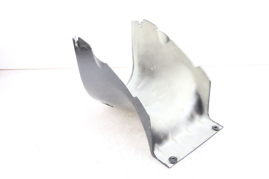 photo de Underseat cover E-MAX 80L 1 (2011 - 2014) - Zoom on usage condition