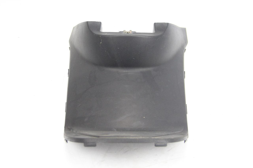 photo de UNDERSEAT PANEL KYMCO DINK 4T 50 (2007 - 2018) - Zoom on usage condition