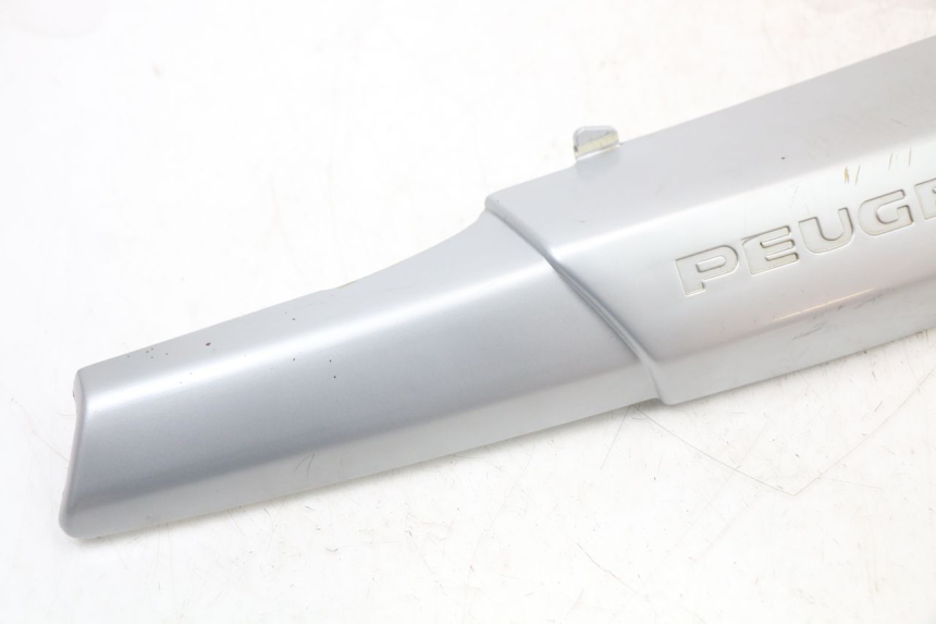 photo de RIGHT SIDE SEAT COVER PEUGEOT 103 VOGUE VS2 50 (2004 - 2017) - Component detail