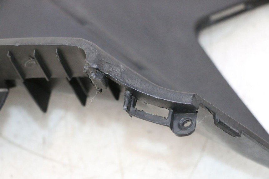 photo de RIGHT SIDE SEAT COVER KYMCO AGILITY 16+ 4T 50 (2018 - 2023) - Product overview