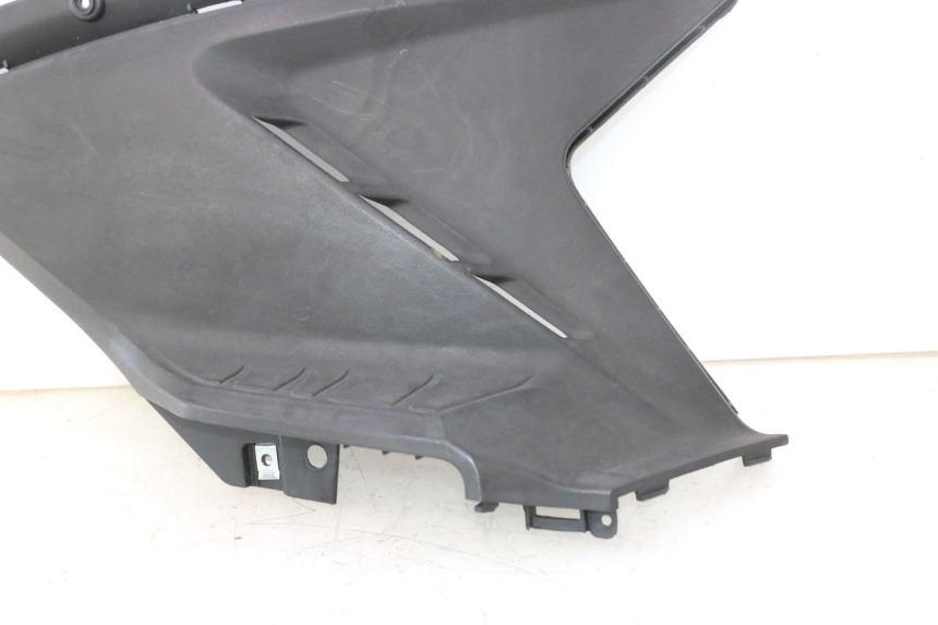 photo de RIGHT UNDERSEAT PANEL KYMCO AGILITY CITY 16P 125 (2015 - 2024) - Alternative perspective