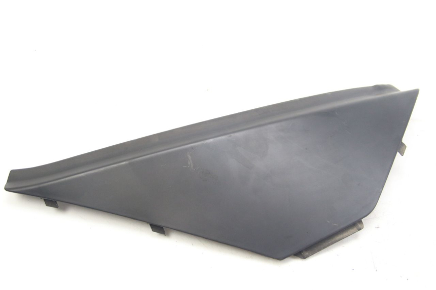 photo de RIGHT SIDE UNDER SEAT COVER APRILIA ATLANTIC 500 (2002 - 2003) - Main view