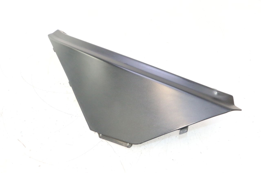 photo de RIGHT UNDERSEAT PANEL APRILIA ATLANTIC S 125 (2010 - 2013) - Component detail