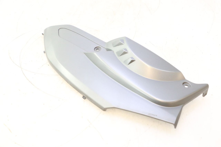 photo de RIGHT SIDE SEAT COVER BMW C SPORT 650 (2015 - 2021) - Fixing points details