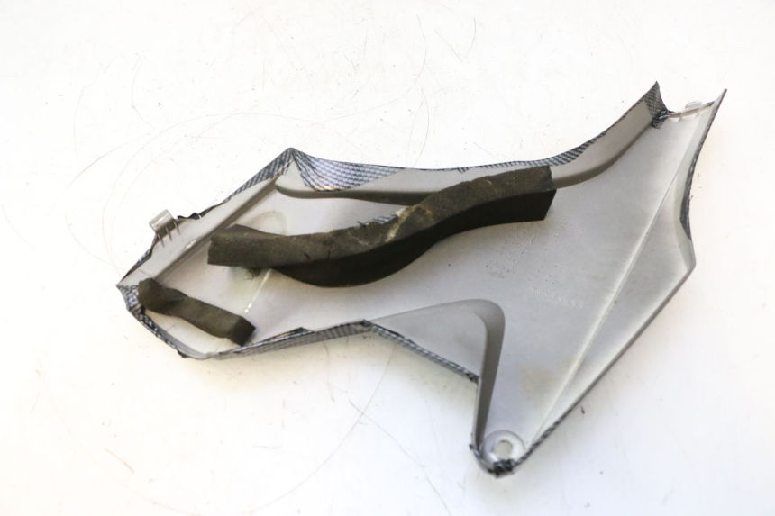 photo de RIGHT UNDERSEAT PANEL HONDA CB F HORNET 600 (2005 - 2006) - Product overview