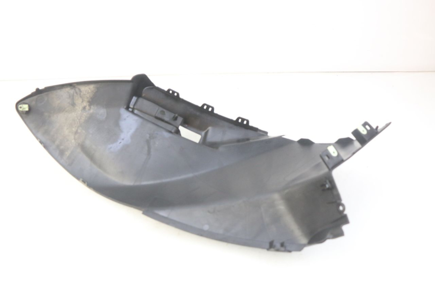 photo de RIGHT SIDE SEAT COVER PEUGEOT CITYSTAR 125 (2011 - 2017) - Component detail