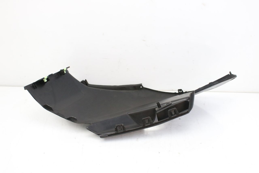 photo de RIGHT SIDE SEAT COVER PEUGEOT CITYSTAR 50 (2013 - 2017) - Technical close-up