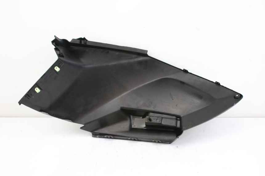 photo de RIGHT SIDE SEAT COVER PEUGEOT CITYSTAR 50 (2013 - 2017) - Product overview