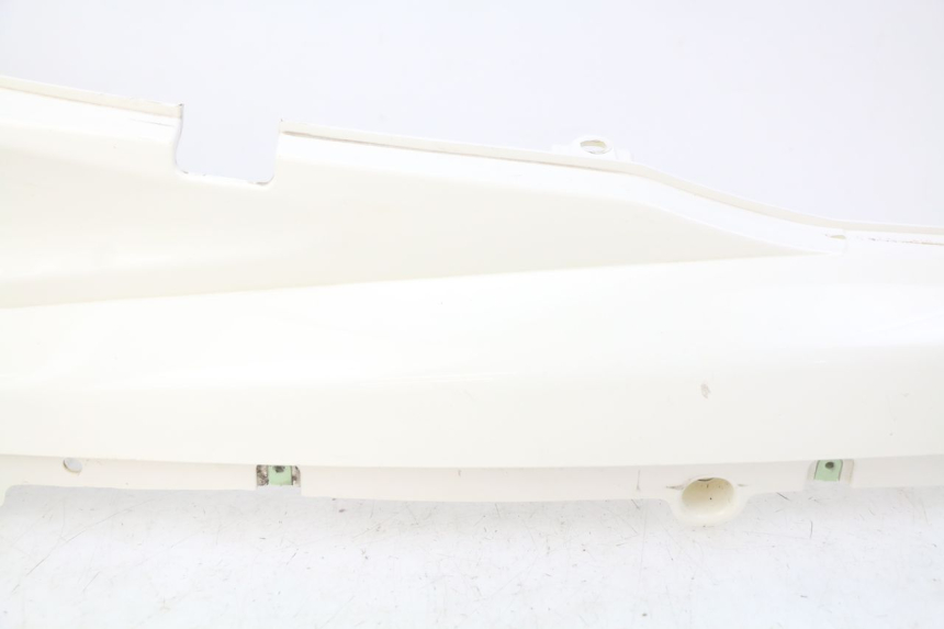 photo de RIGHT SIDE UNDER SEAT COVER PEUGEOT DJANGO 2T 50 (2014 - 2019) - Distinctive features