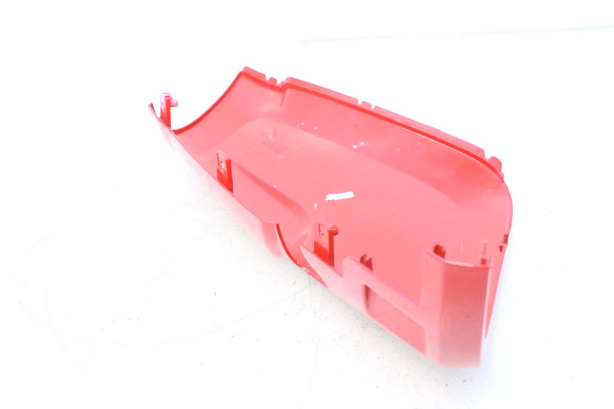 photo de RIGHT UNDERSEAT PANEL ASKOLL ESPRO 1 - Zoom on usage condition
