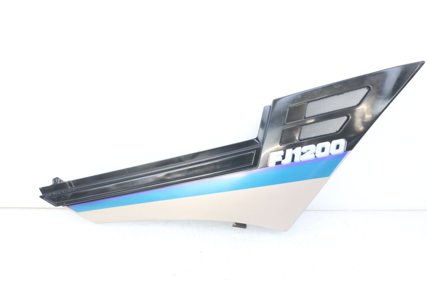 photo de RIGHT SIDE UNDER SEAT COVER YAMAHA FJ 3CX 1200 (1986 - 1996) - Main view