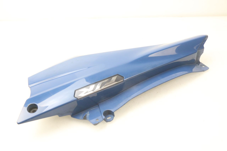 photo de RIGHT UNDERSEAT PANEL YAMAHA FJR ABS 1300 (2006 - 2012) - Technical close-up