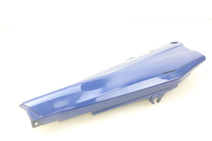 photo de RIGHT SIDE UNDER SEAT COVER YAMAHA FJR ABS 1300 (2016 - 2020) - Fixing points details