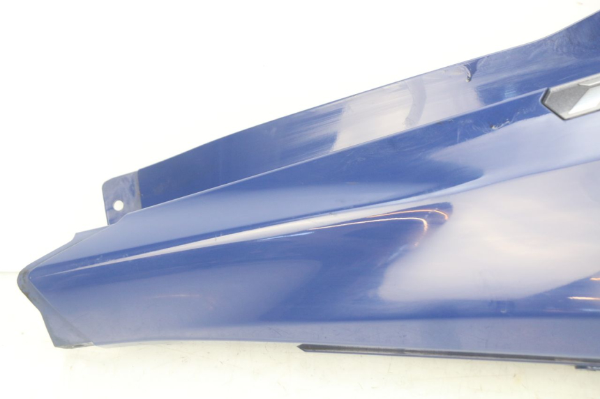 photo de RIGHT SIDE UNDER SEAT COVER YAMAHA FJR ABS 1300 (2016 - 2020) - Surface and material condition