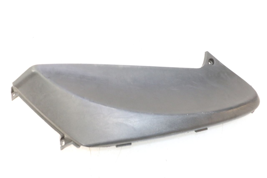photo de RIGHT UNDERSEAT PANEL PIAGGIO FLY 2T 50 (2004 - 2017) - Component detail