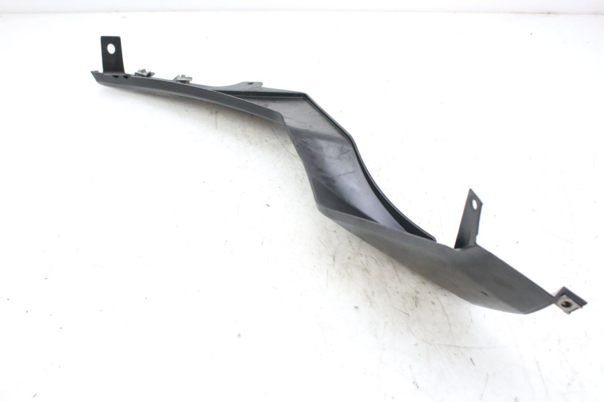 photo de RIGHT SIDE UNDER SEAT COVER DERBI GPR 50 (2004 - 2009) - Alternative perspective