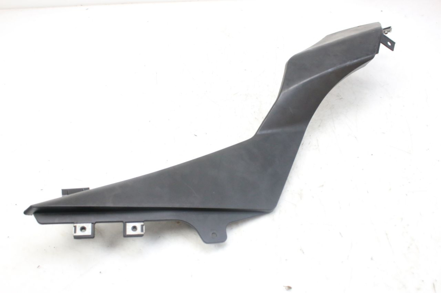 photo de RIGHT SIDE UNDER SEAT COVER DERBI GPR 50 (2004 - 2009) - Surface and material condition