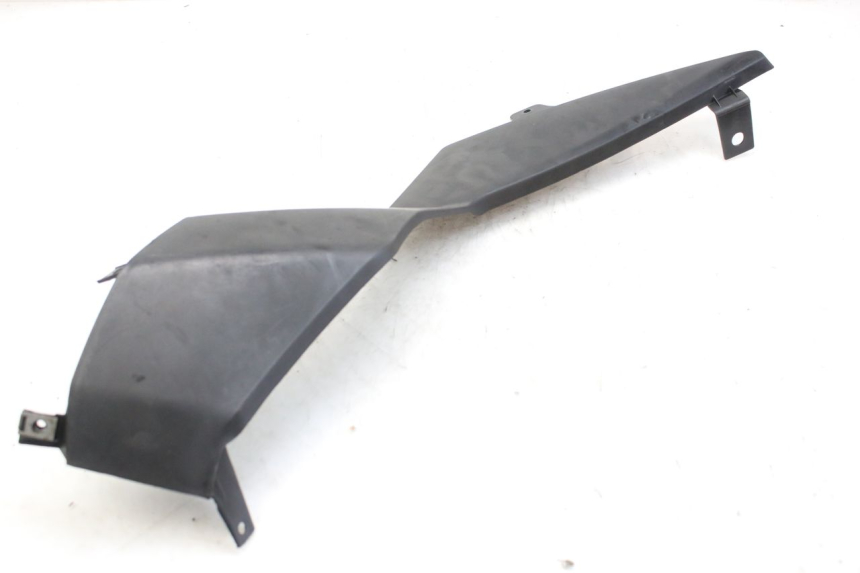 photo de RIGHT SIDE UNDER SEAT COVER DERBI GPR 50 (2004 - 2009) - Markings and original references