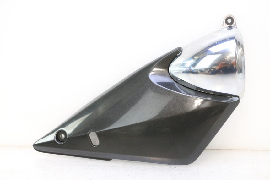 photo de RIGHT UNDERSEAT PANEL SUZUKI GSF N BANDIT 1200 (2001 - 2005) - Main view
