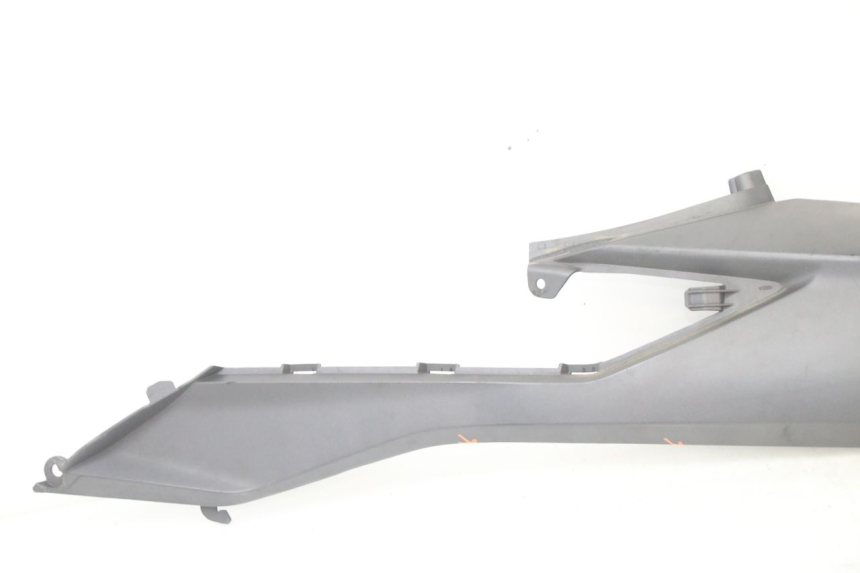 photo de RIGHT UNDERSEAT PANEL HONDA FORZA 125 (2021 - 2025) - Component detail