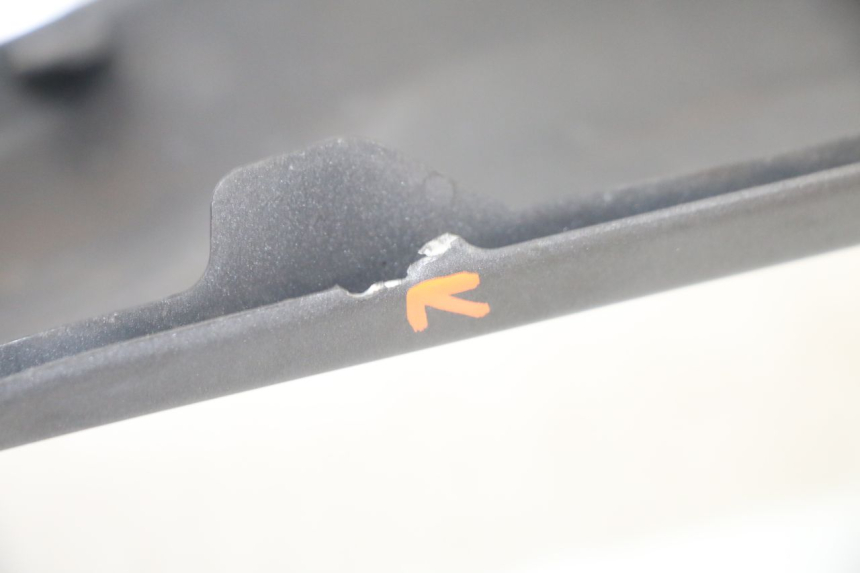 photo de RIGHT UNDERSEAT PANEL HONDA FORZA 125 (2021 - 2025) - Product overview