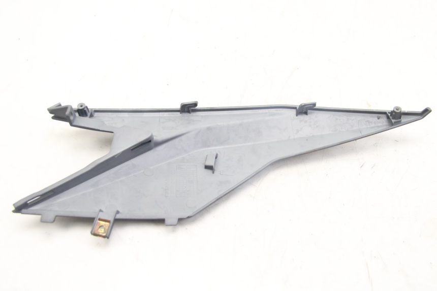 photo de RIGHT SIDE SEAT COVER SYM JET 4 4T 50 (2018 - 2021) - Alternative perspective