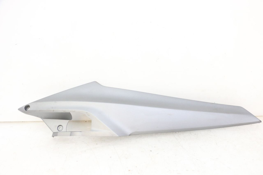 photo de RIGHT UNDERSEAT PANEL SYM JOYMAX 125 (2010 - 2017) - Main view