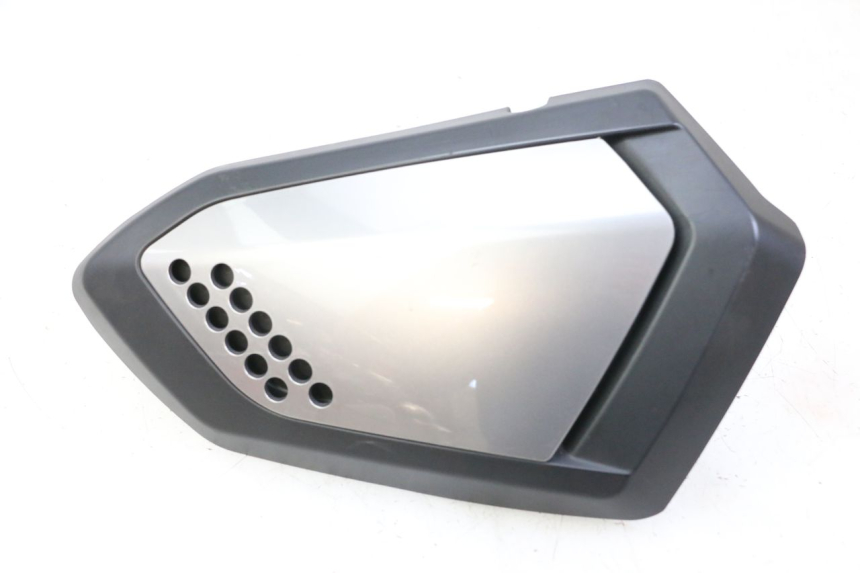 photo de RIGHT UNDERSEAT PANEL KEEWAY K-LIGHT KLIGHT 125 (2018 - 2025) - Main view